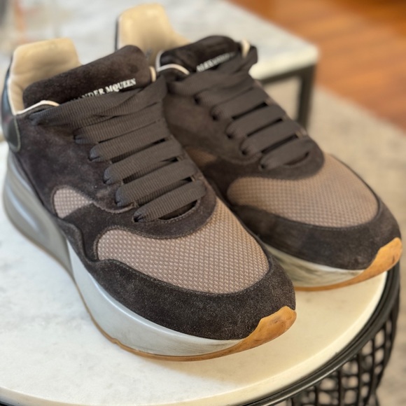 Alexander McQueen size US 8.5 EU41.5 - Picture 2 of 10